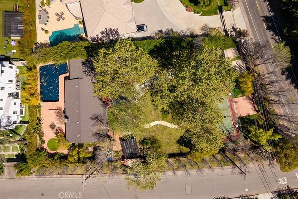5050 Casa DR, Tarzana, CA 91356