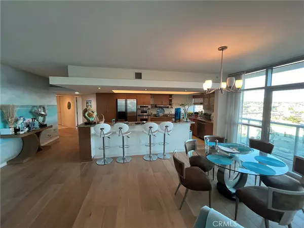 Marina Del Rey, CA 90292,13700 Marina Pointe DR #924