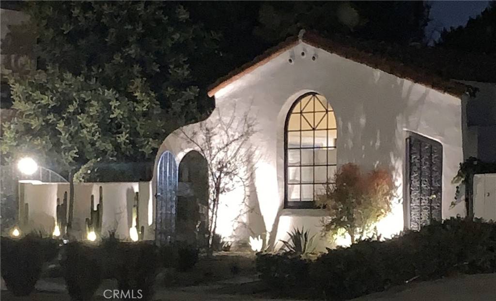 Toluca Lake, CA 91602,10447 Whipple ST
