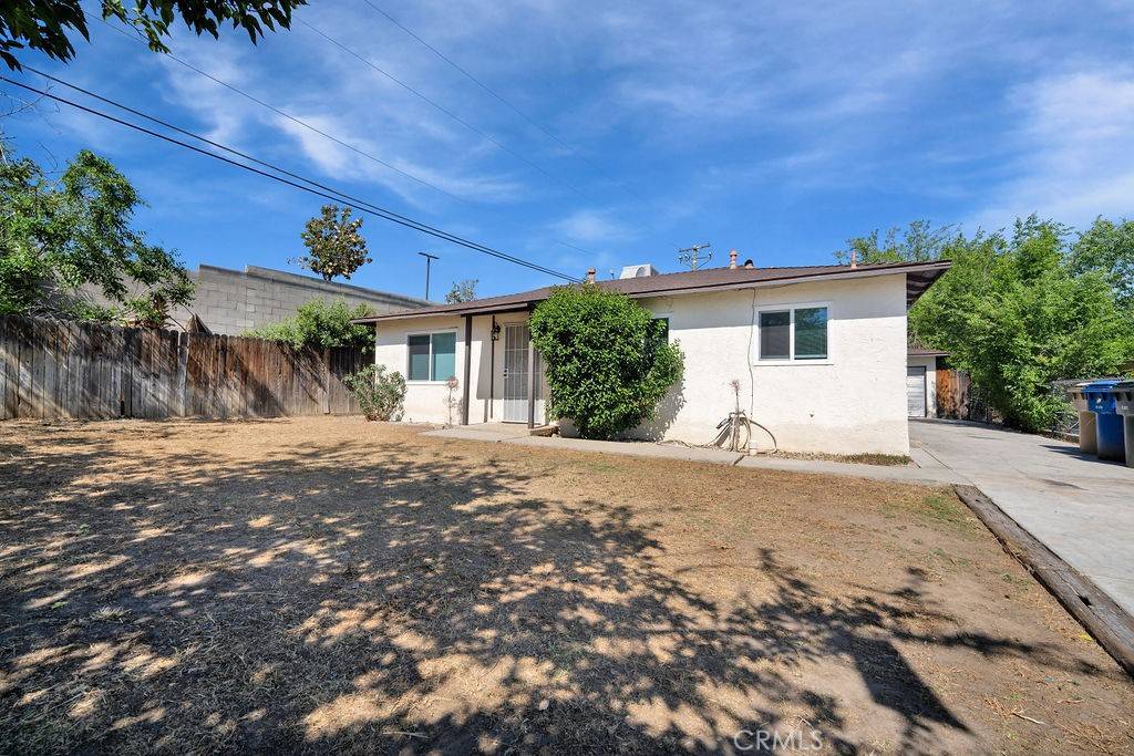 Bakersfield, CA 93305,2617 Floral DR