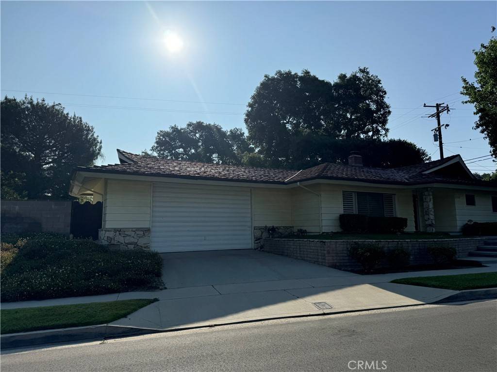 Newhall, CA 91321,23307 Maple ST