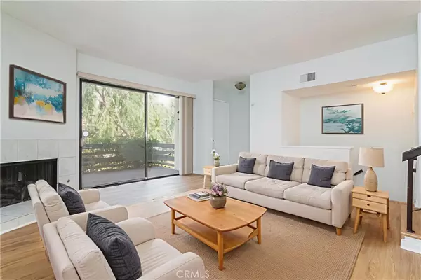 Woodland Hills, CA 91367,5711 Owensmouth AVE #116