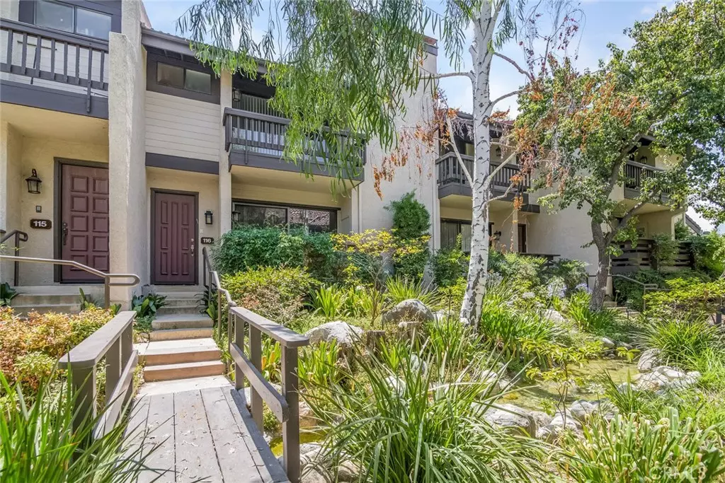 Woodland Hills, CA 91367,5711 Owensmouth AVE #116