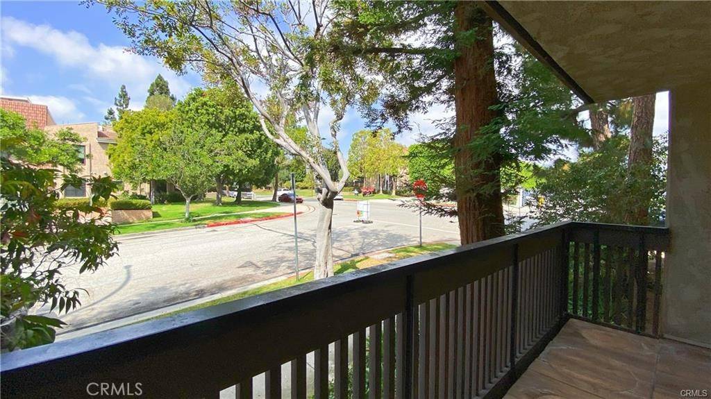 5901 Canterbury DR #11, Culver City, CA 90230
