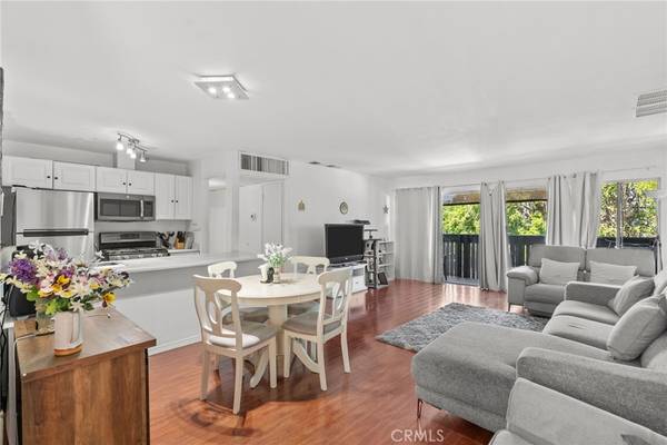 8601 International AVE #130, Canoga Park, CA 91304