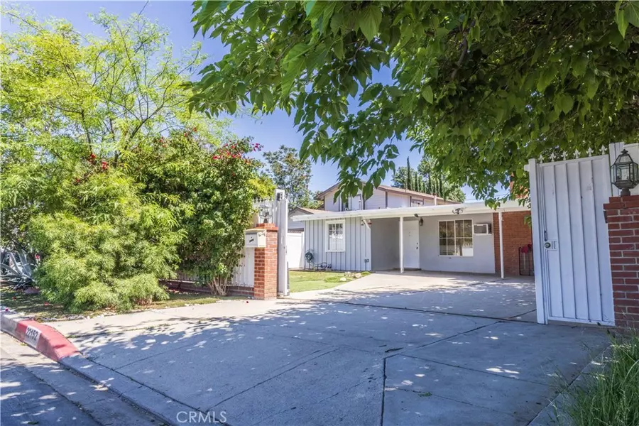 22152 Schoolcraft ST, Canoga Park, CA 91303