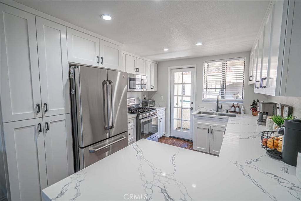 Canyon Country, CA 91387,18111 Erik CT #445