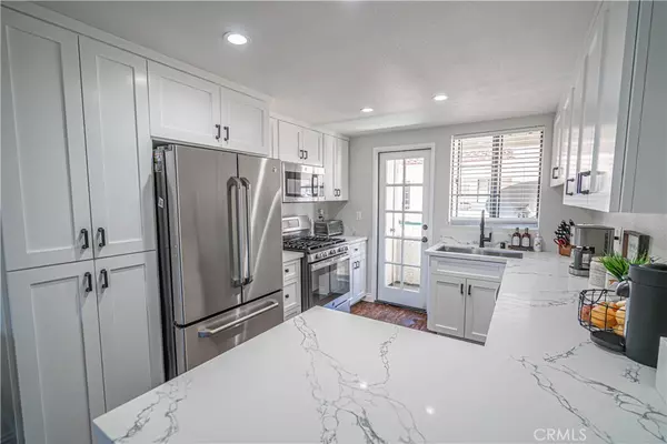 Canyon Country, CA 91387,18111 Erik CT #445