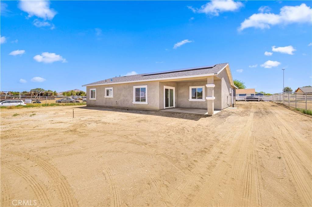 Lake Los Angeles, CA 93535,40729 171TH