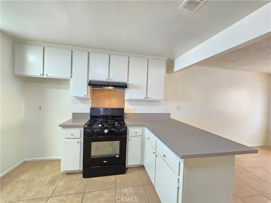 California City, CA 93505,8318 Dogbane AVE #B