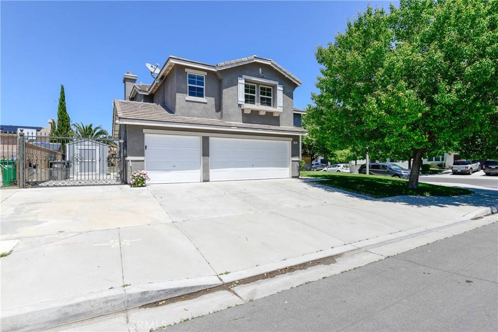 4631 W Avenue J4, Lancaster, CA 93536