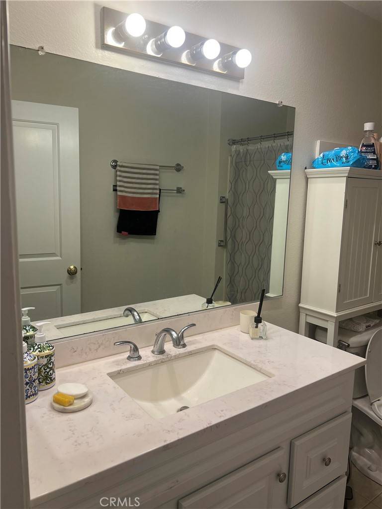 Canoga Park, CA 91303,7111 Farralone AVE #104