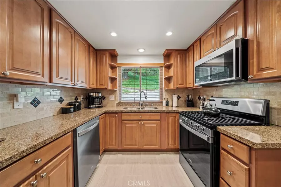 19439 Oak Crossing RD, Newhall, CA 91321
