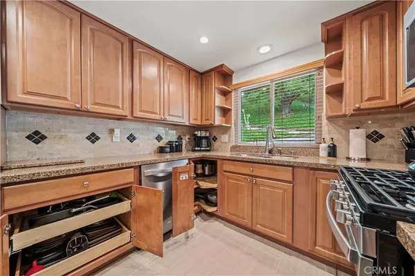 Newhall, CA 91321,19439 Oak Crossing RD