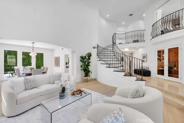 Topanga, CA 90290,21141 Brunnell CT