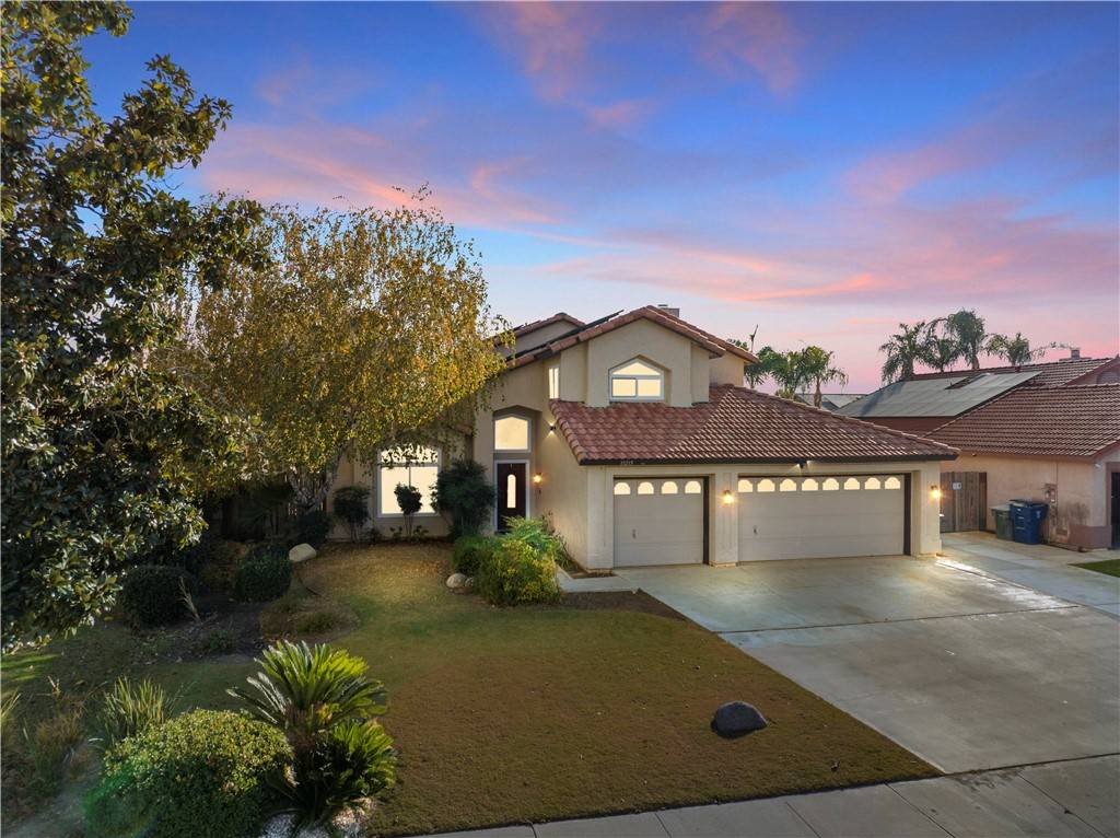 10213 Single Oak DR, Bakersfield, CA 93311
