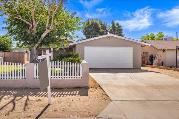 3316 Roxbury St, Rosamond, CA 93505