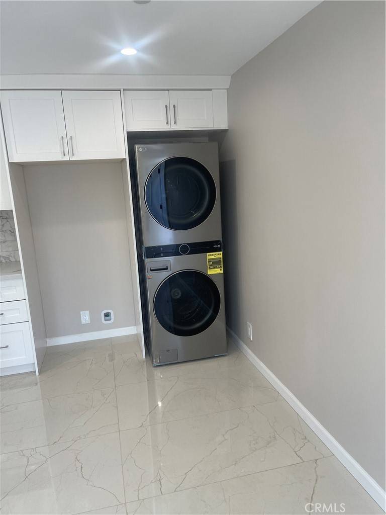 Porter Ranch, CA 91326,18706 Brasilia DR