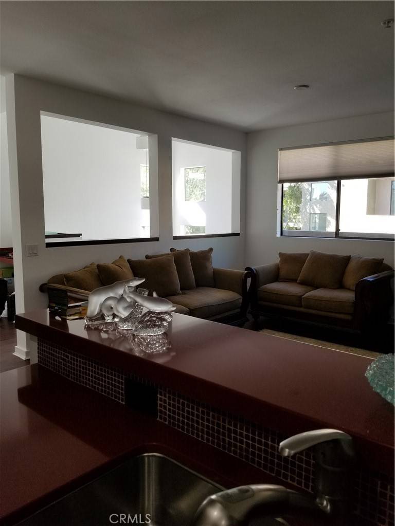 Palm Springs, CA 92264,850 E Palm Canyon DR #203