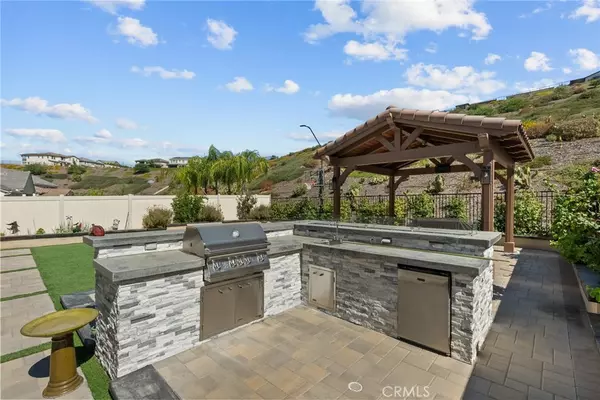 Saugus, CA 91350,28600 Foothill WAY