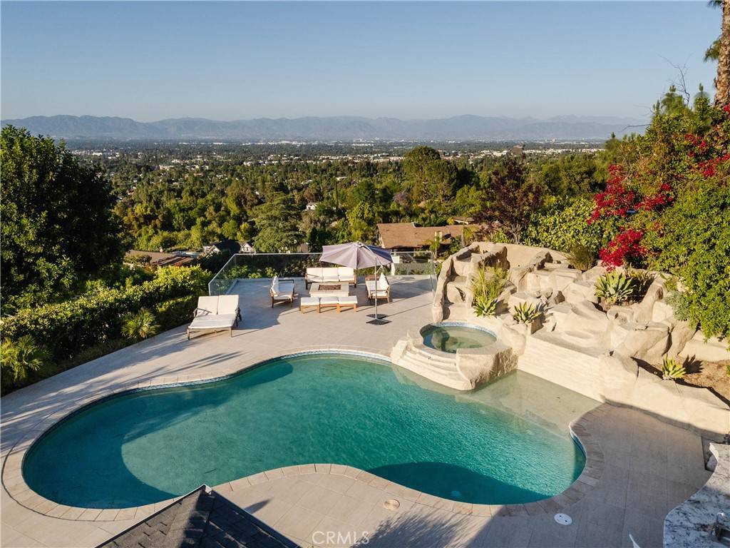 4935 Calvin AVE, Tarzana, CA 91356