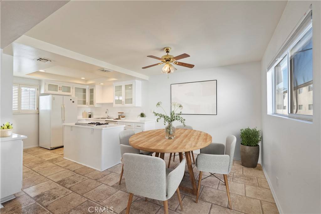 Tarzana, CA 91356,18550 Hatteras ST #66