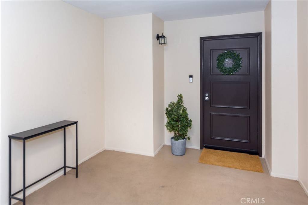 Burbank, CA 91501,635 E Elmwood AVE #201