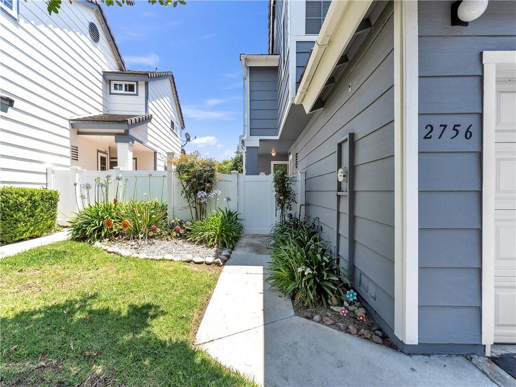 Simi Valley, CA 93063,2756 Lemon Drive