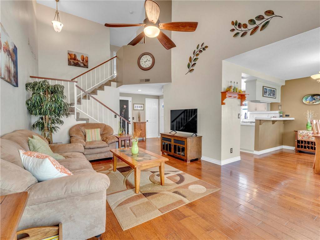 Simi Valley, CA 93063,2756 Lemon Drive