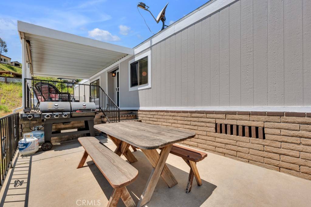 West Hills, CA 91304,24425 Woolsey Canyon RD #114