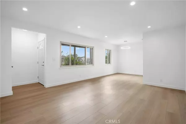 Sun Valley, CA 91352,8331 Sharp AVE