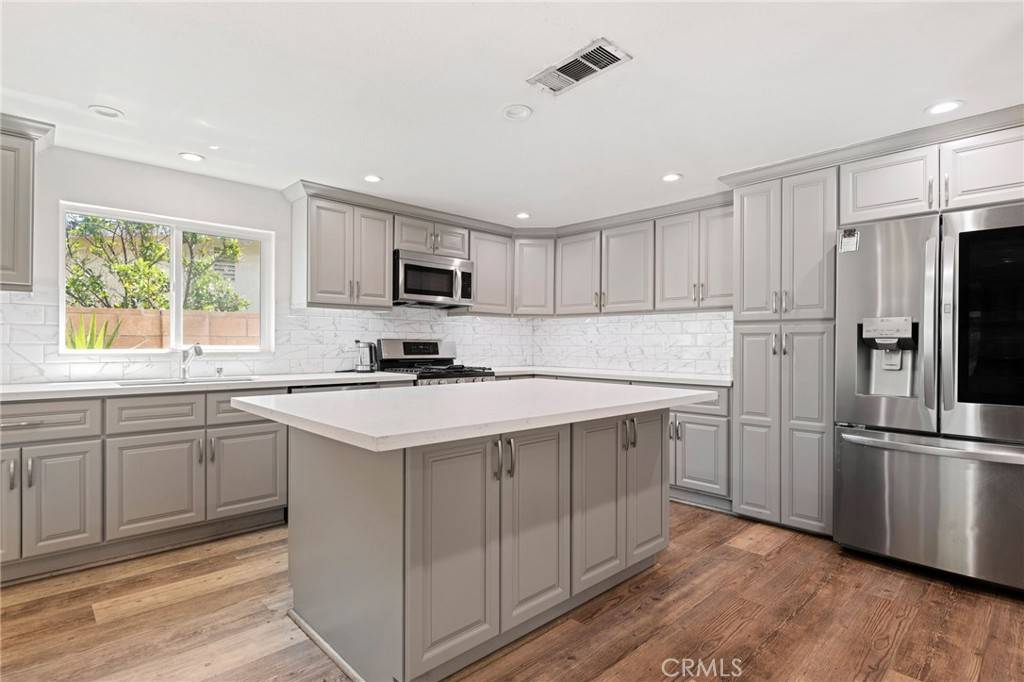 Granada Hills, CA 91344,17333 Bronte PL
