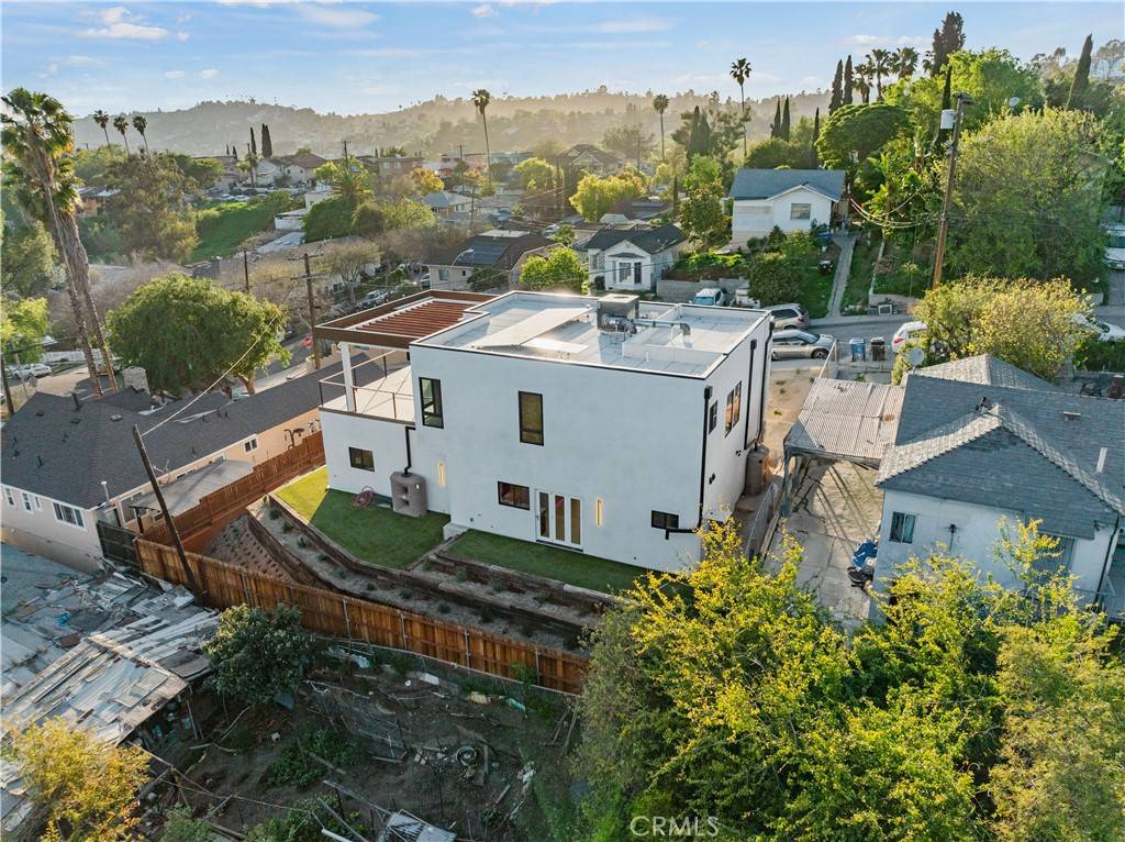 Los Angeles, CA 90032,3810 Locke AVE