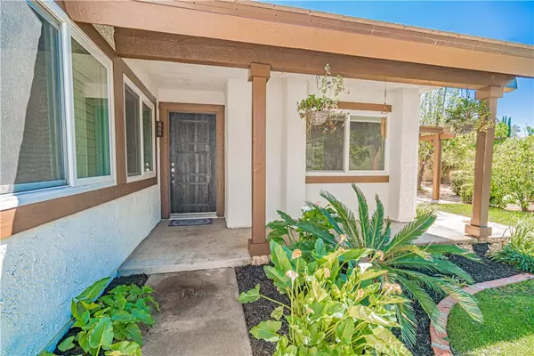 Valencia, CA 91355,25556 Alesna DR