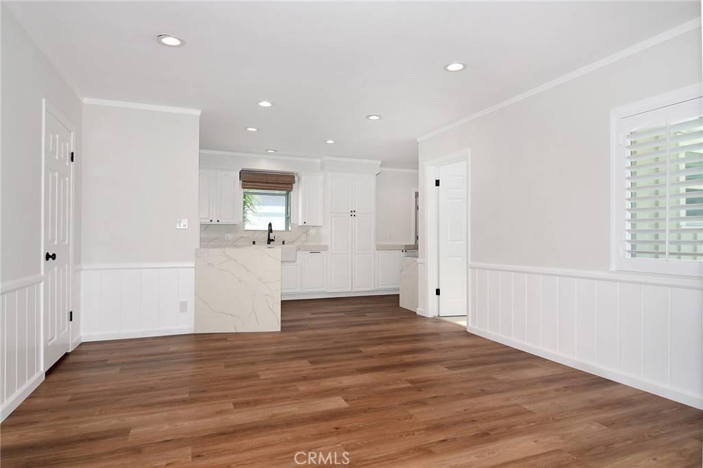 Woodland Hills, CA 91367,22739 Miranda ST
