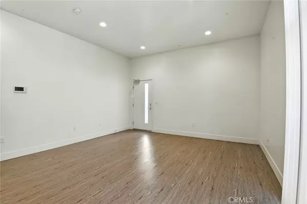 Studio City, CA 91602,4461 Tujunga AVE #101