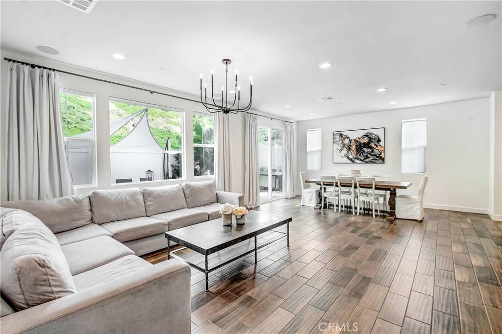 Sylmar, CA 91342,11837 Terra Vista WAY