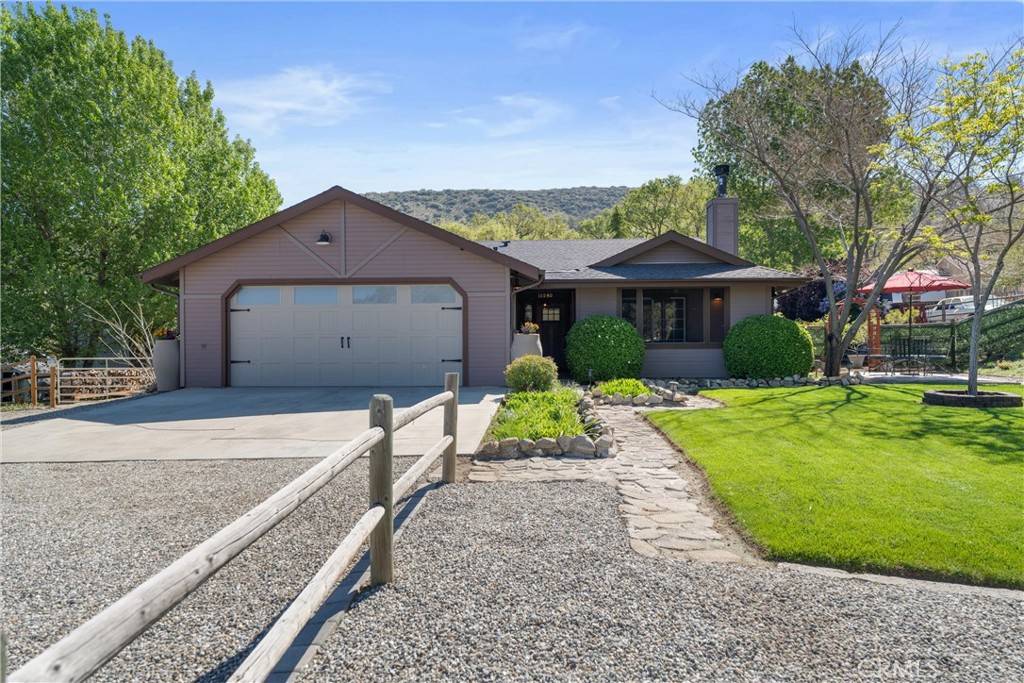 18250 Arosa RD, Tehachapi, CA 93561