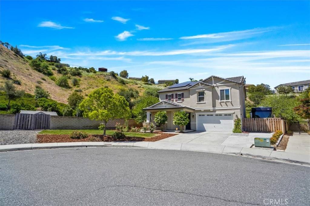 Saugus, CA 91350,20510 Chaz CT