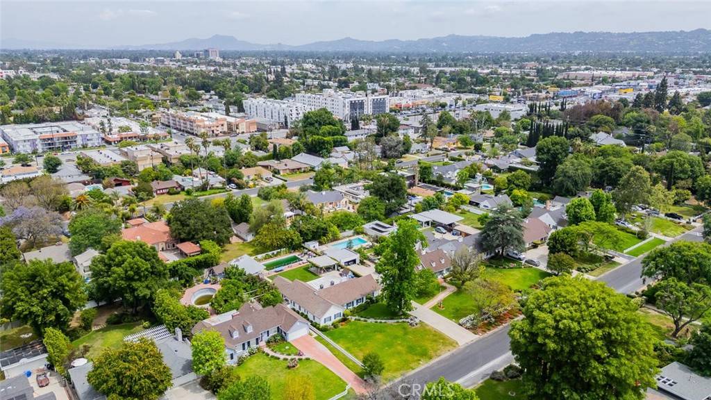 Van Nuys, CA 91406,6616 Langdon AVE