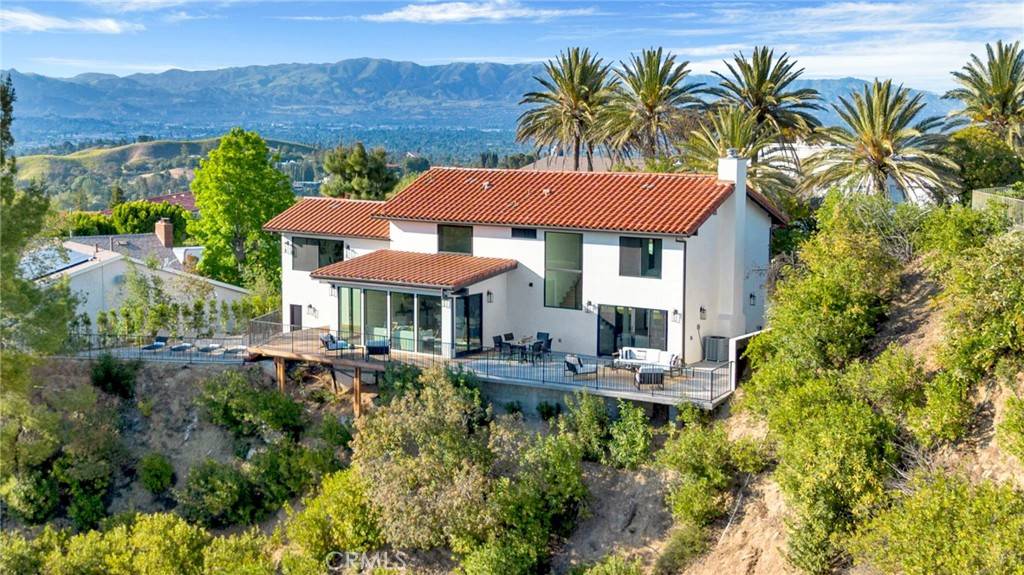 4335 Chaumont RD, Woodland Hills, CA 91364