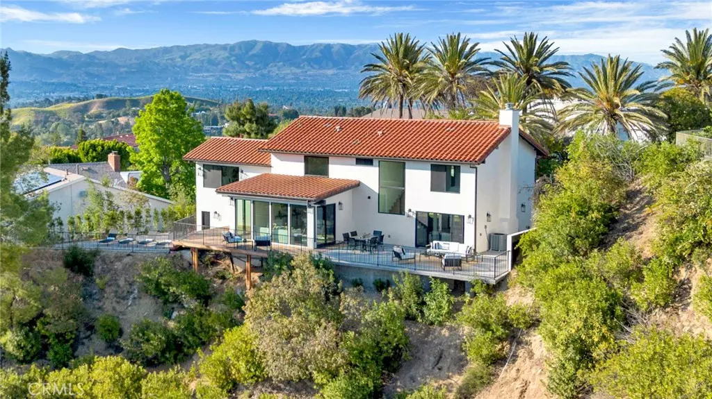 Woodland Hills, CA 91364,4335 Chaumont RD