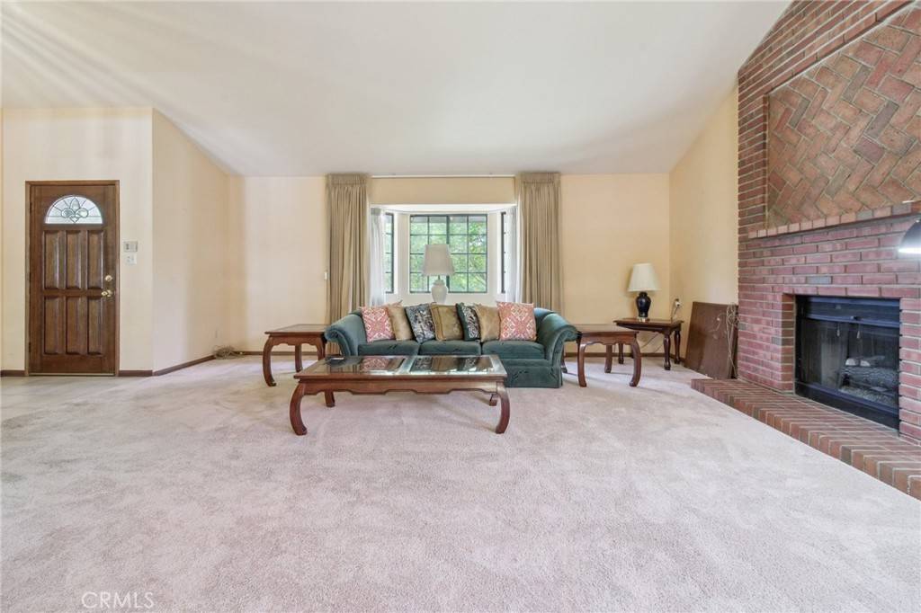 Sylmar, CA 91342,13650 Fenton AVE