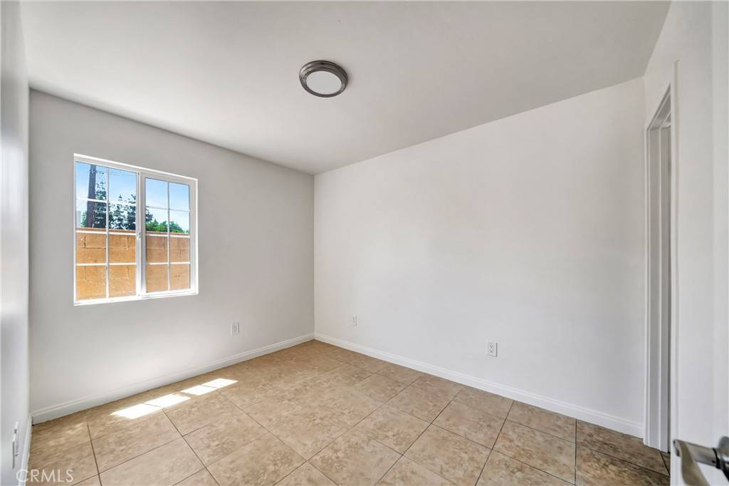 North Hollywood, CA 91605,6827 Simpson AVE #1