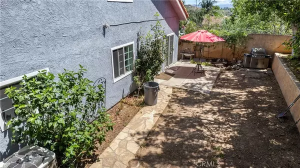 Chatsworth, CA 91311,9319 Rowell AVE