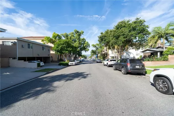 Burbank, CA 91501,442 E Santa Anita AVE