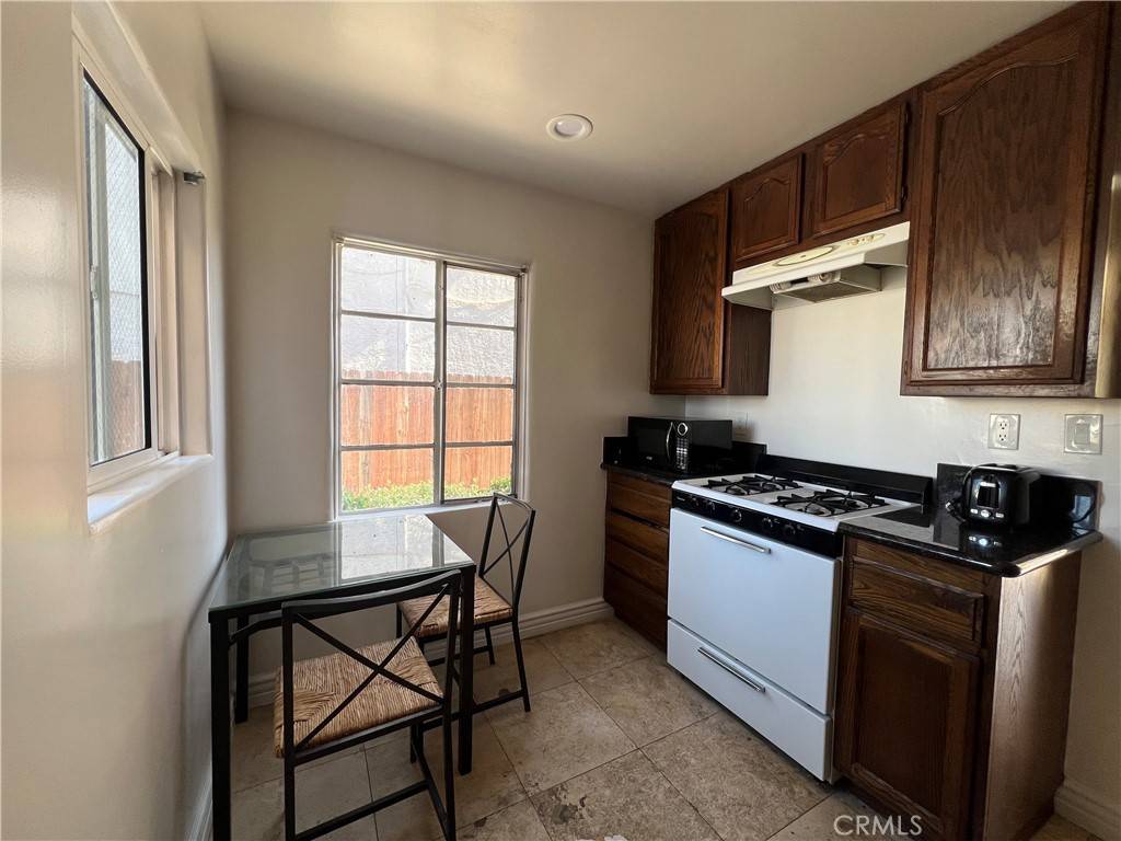 North Hollywood, CA 91601,5255 Denny Ave