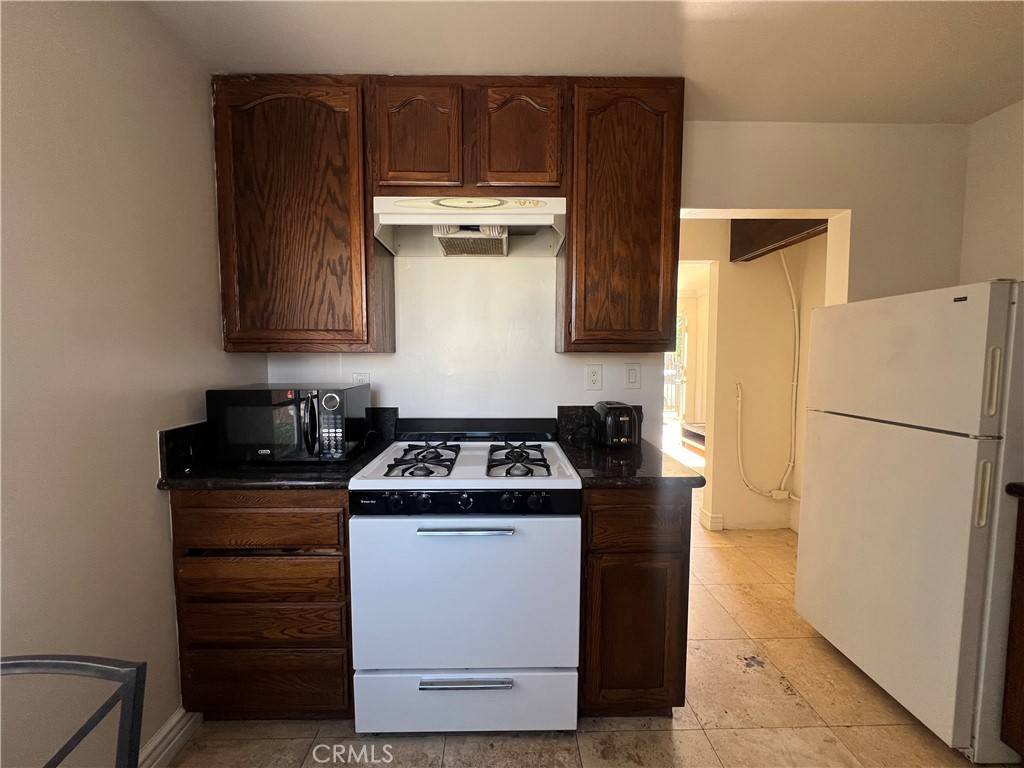 North Hollywood, CA 91601,5255 Denny Ave