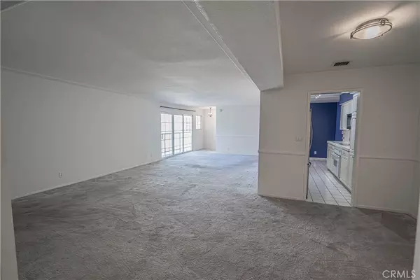 Sherman Oaks, CA 91423,5050 Coldwater Canyon AVE #306
