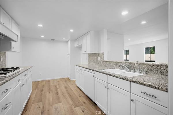 Sherman Oaks, CA 91403,4542 Willis AVE #107